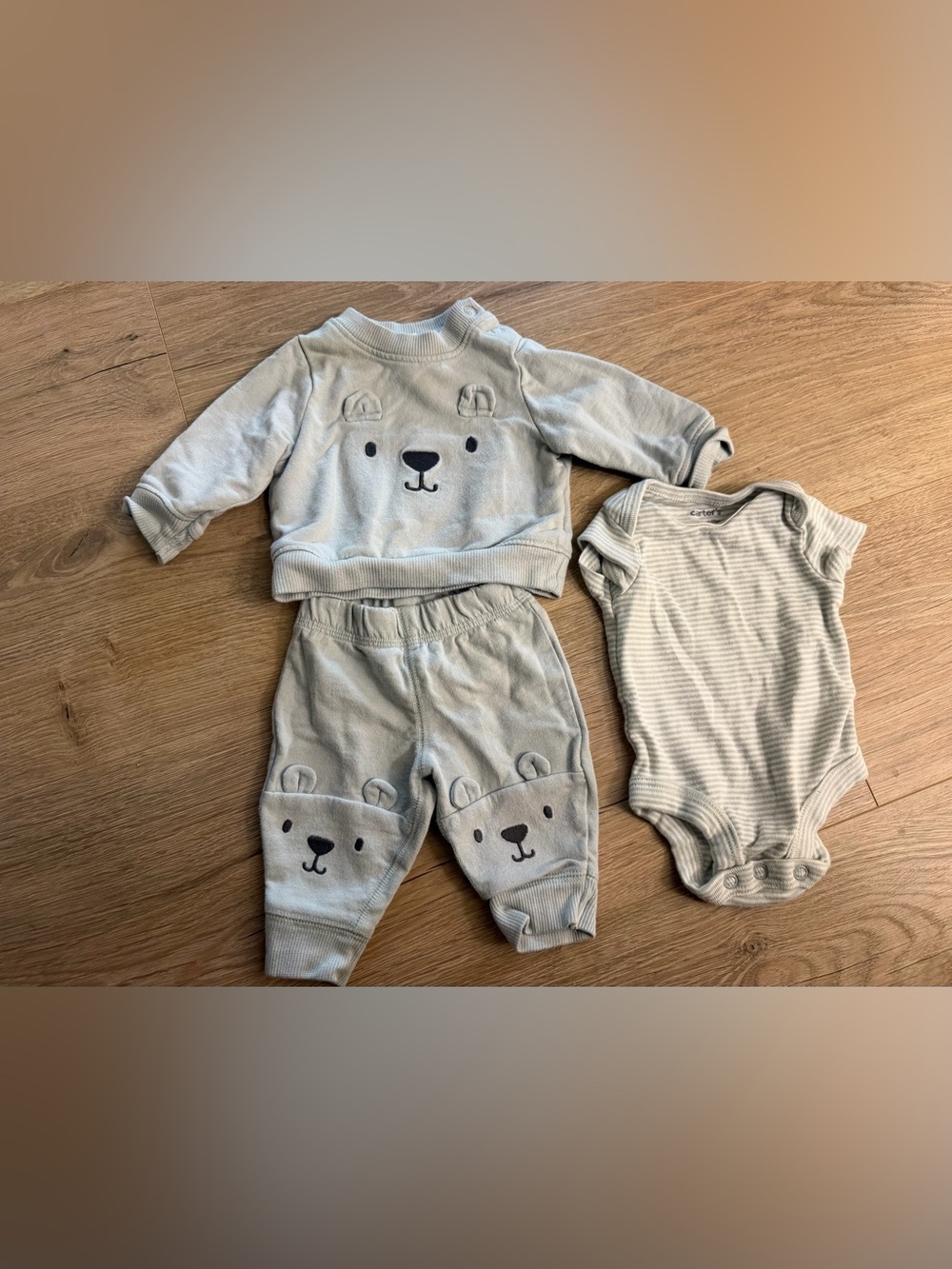 Carter's Newborn 3pc Bear Embroidered Sweatshirt, Bodysuit & Pants Set